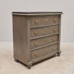 685772 Chest of drawers